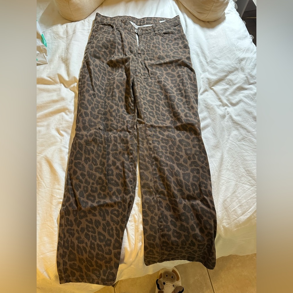 SHEIN Cheetah wide leg baggy jeans